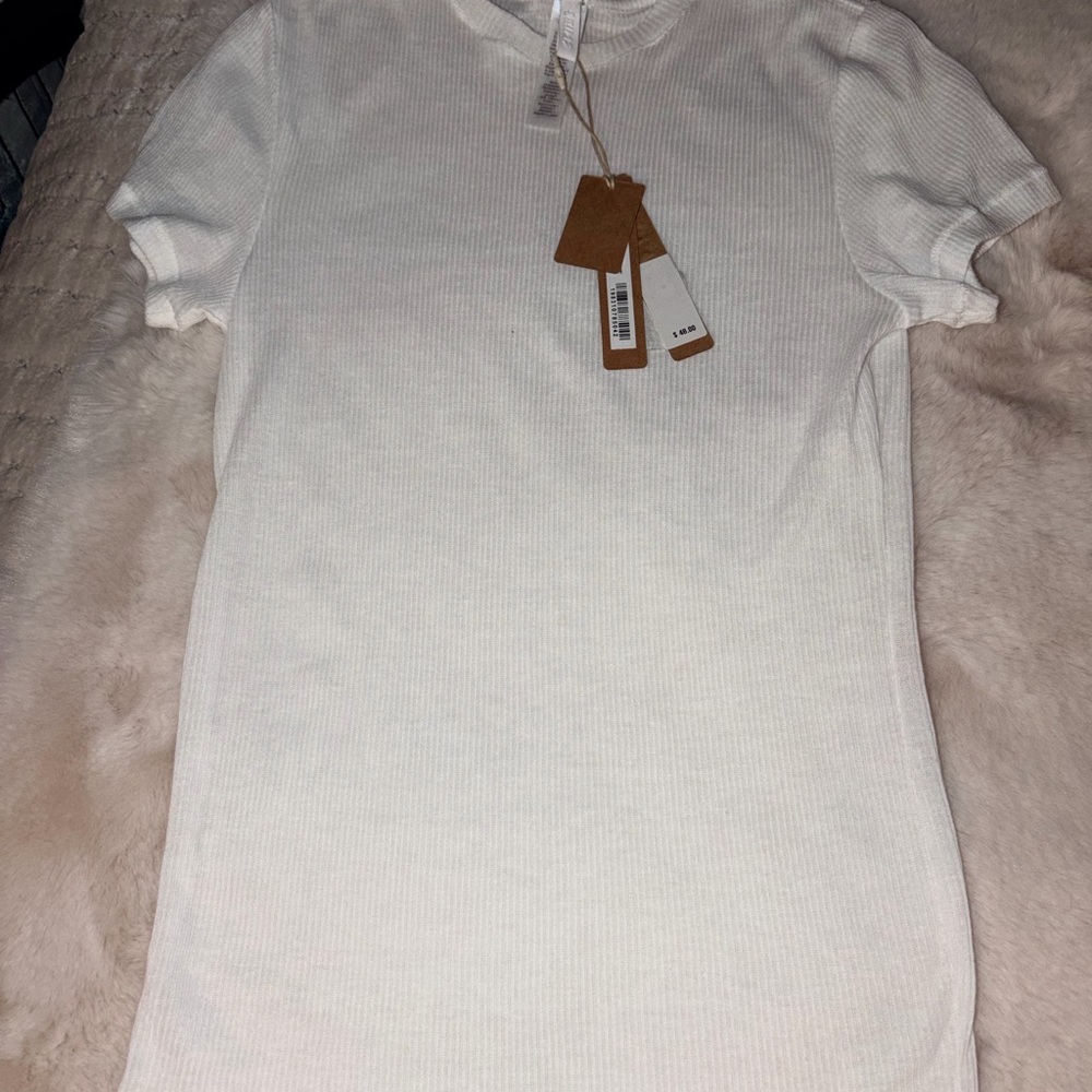 Skims ThreadBare Tee